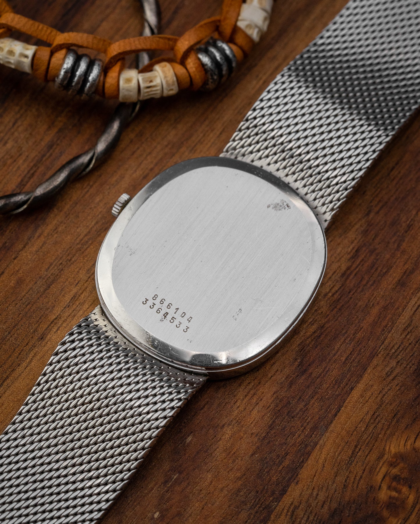 Universal Geneve White Shadow "Ellipse" Ultra-Slim Ref. 866104 (Cal. 2-66)