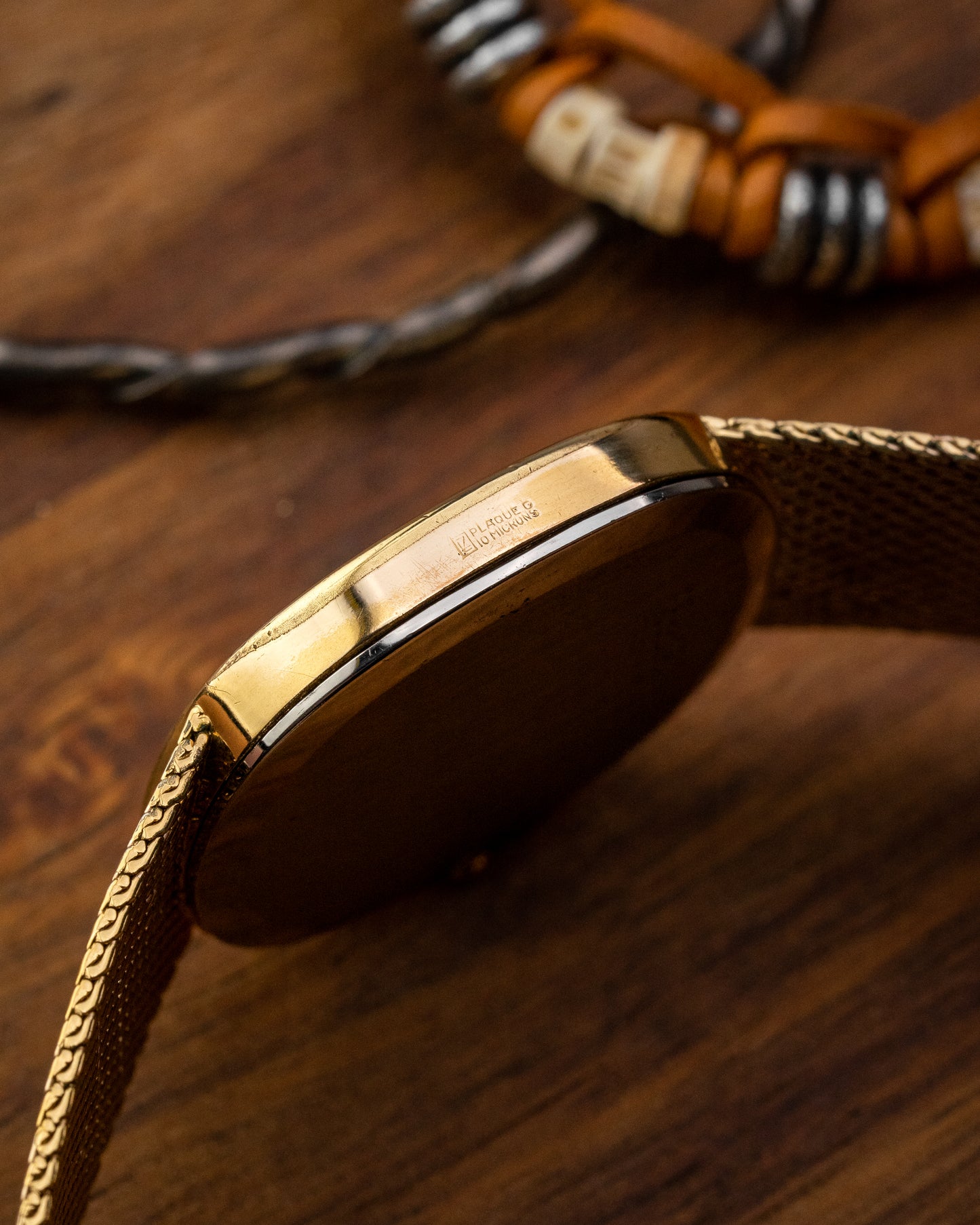 Universal Geneve Gilt Shadow "Ellipse" Ultra-Thin Gold Ref. 566049 (Cal. 2-66)