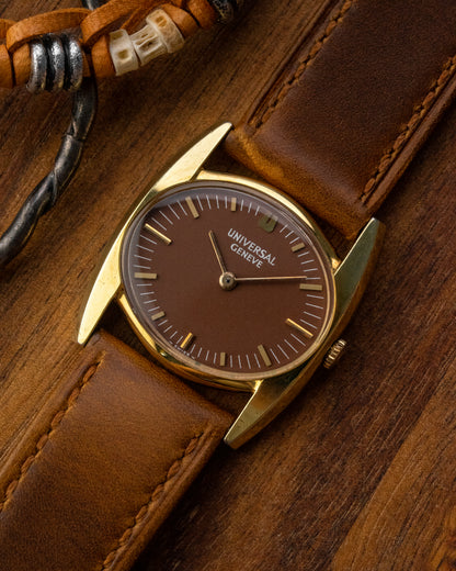 Universal Geneve "Batwing" Brown dial Gold Ref. 542608 (Cal. 42)