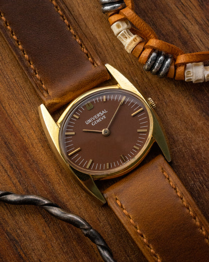 Universal Geneve "Batwing" Brown dial Gold Ref. 542608 (Cal. 42)