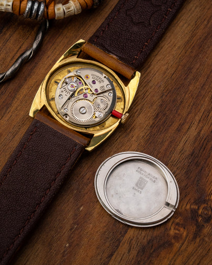 Universal Geneve "Batwing" Brown dial Gold Ref. 542608 (Cal. 42)
