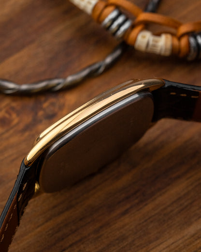 Longines "Cushion" Rectangular Gold Ref. 4448 (Cal. 847.4)