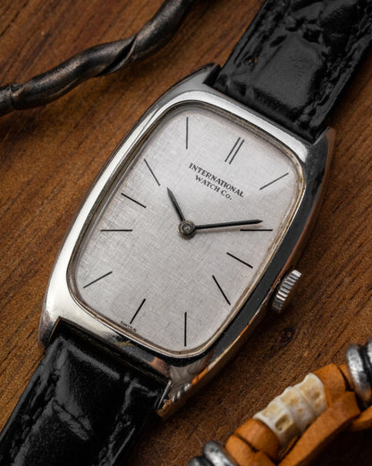 IWC "Tonneau Allongée" Linen dial Ref. 4187 (Cal. 41)