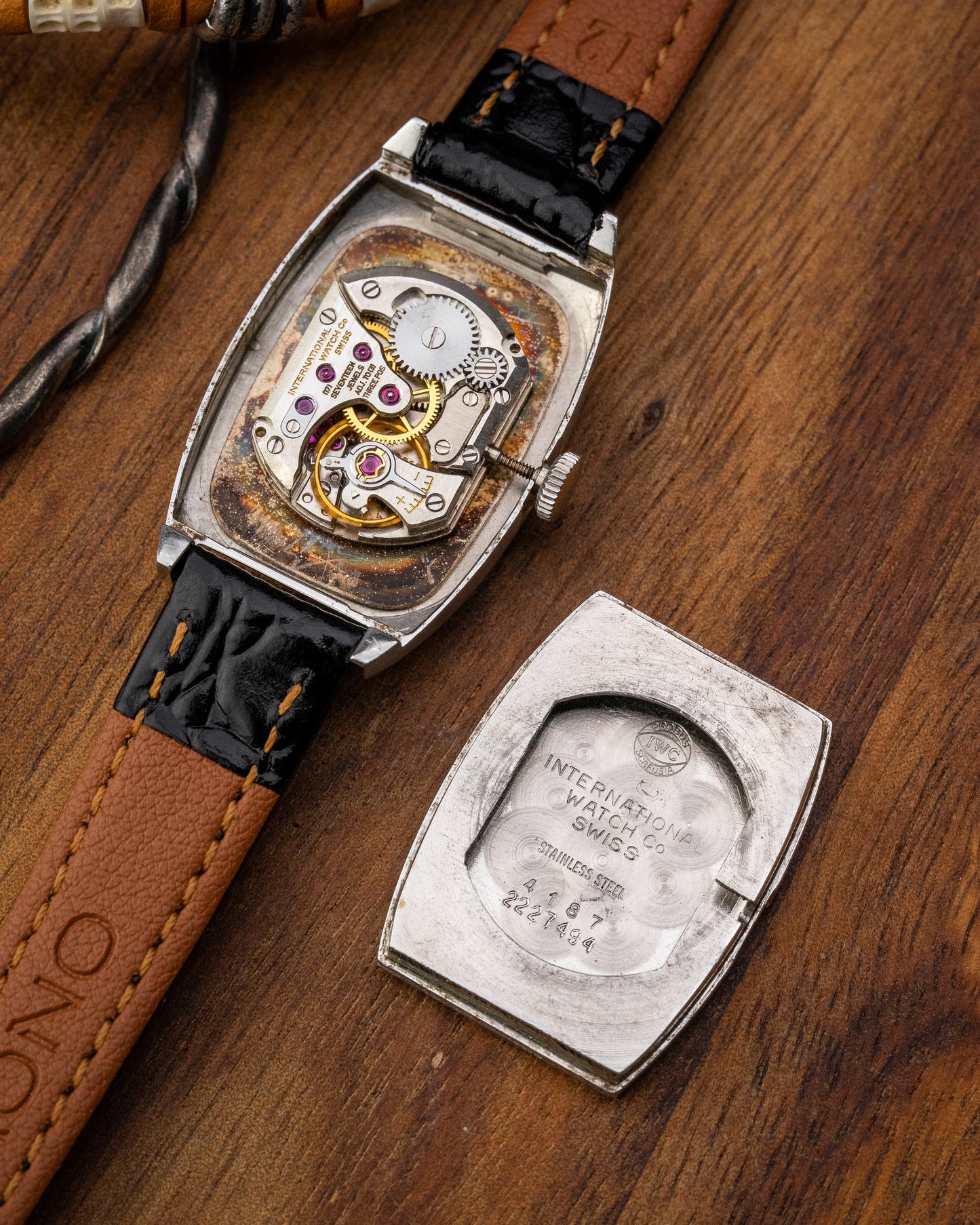 IWC "Tonneau Allongée" Linen dial Ref. 4187 (Cal. 41)