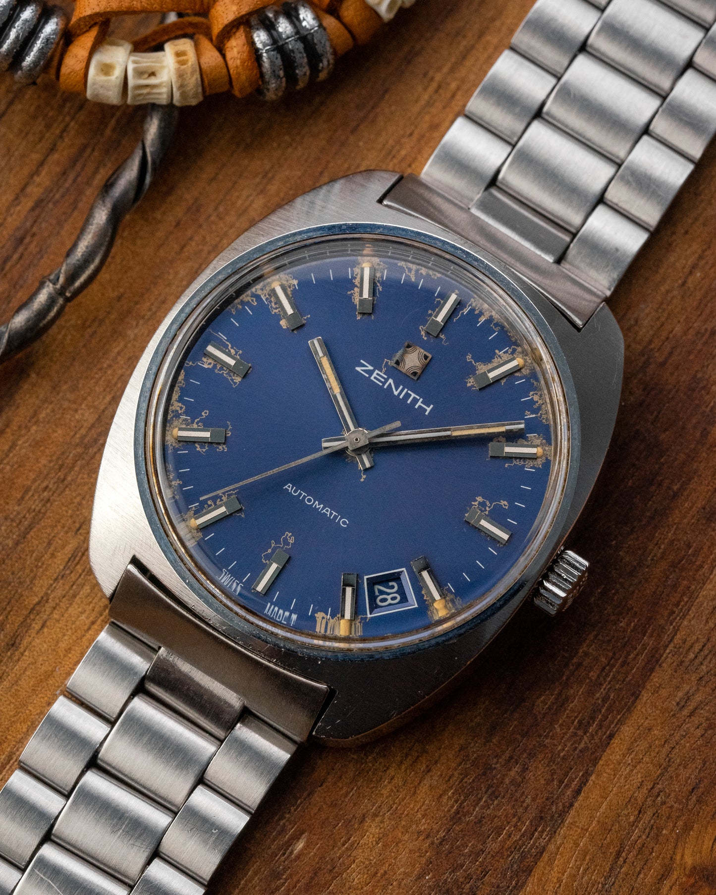 Zenith "Surf" Blue Dial Automatic Date Ref (Cal. 2572PC)