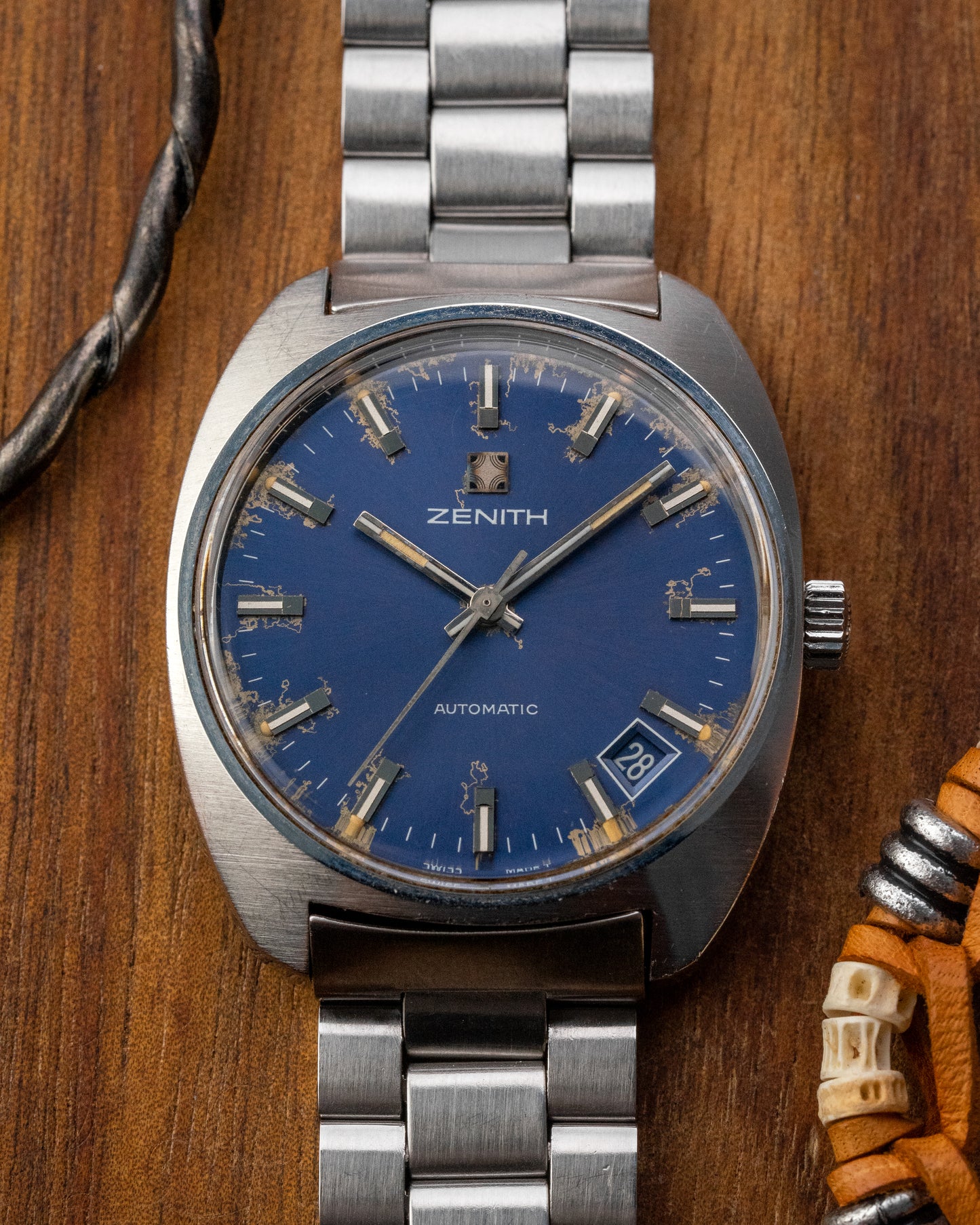 Zenith "Surf" Blue Dial Automatic Date Ref (Cal. 2572PC)