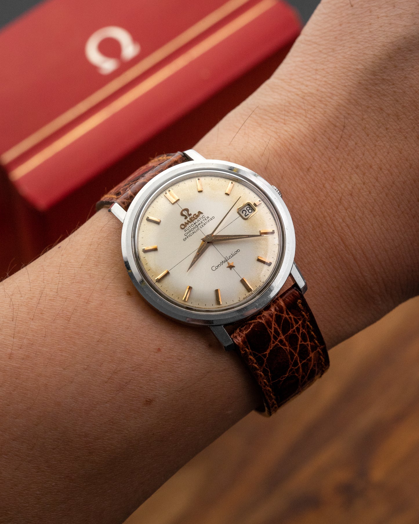 Omega Constellation Chronometer Automatic Date Crosshair dial Ref. 168.004 (Cal. 561)