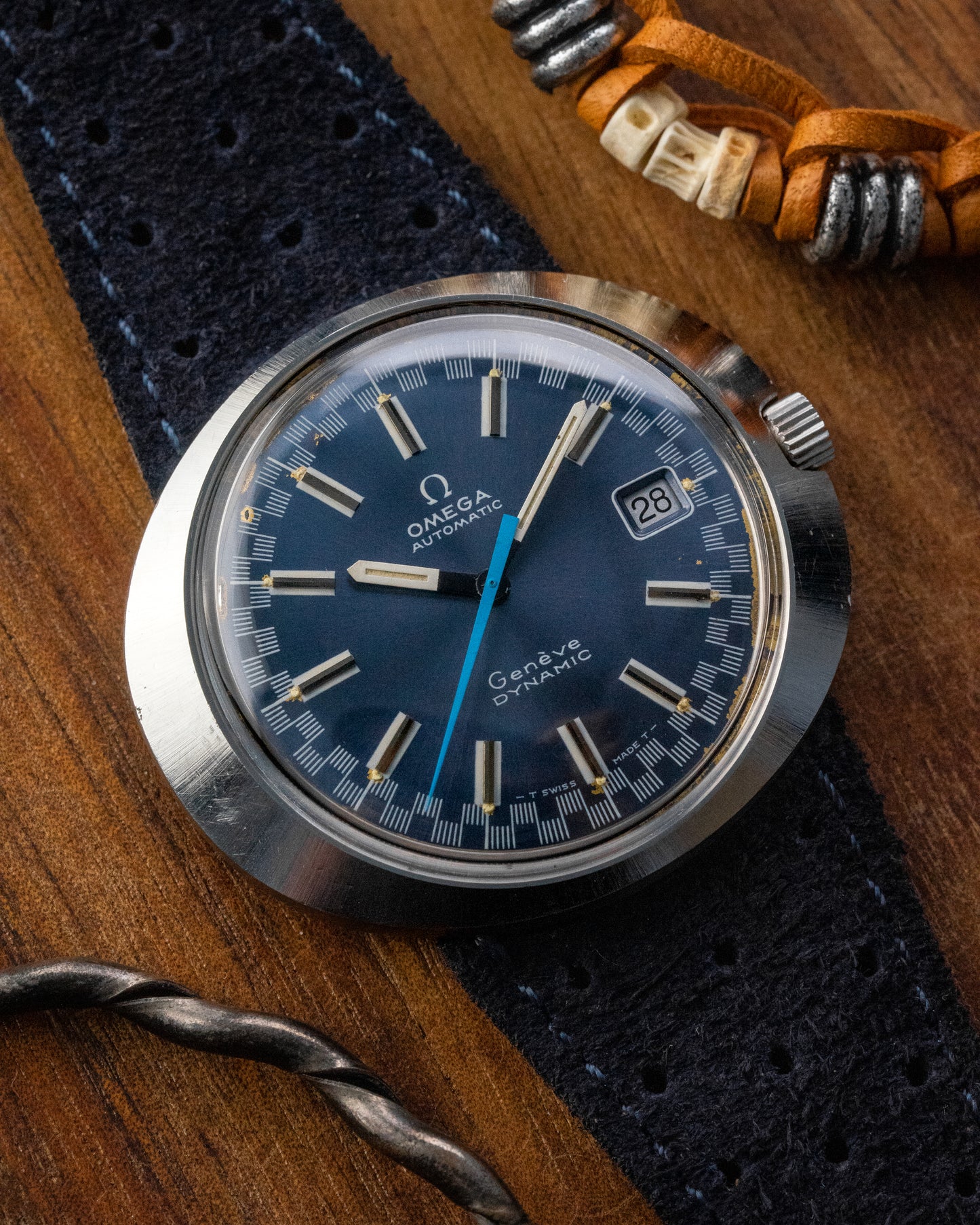 Omega Geneve Dynamic UFO Blue "Race Track" dial Ref. 166.039 (Cal. 563)