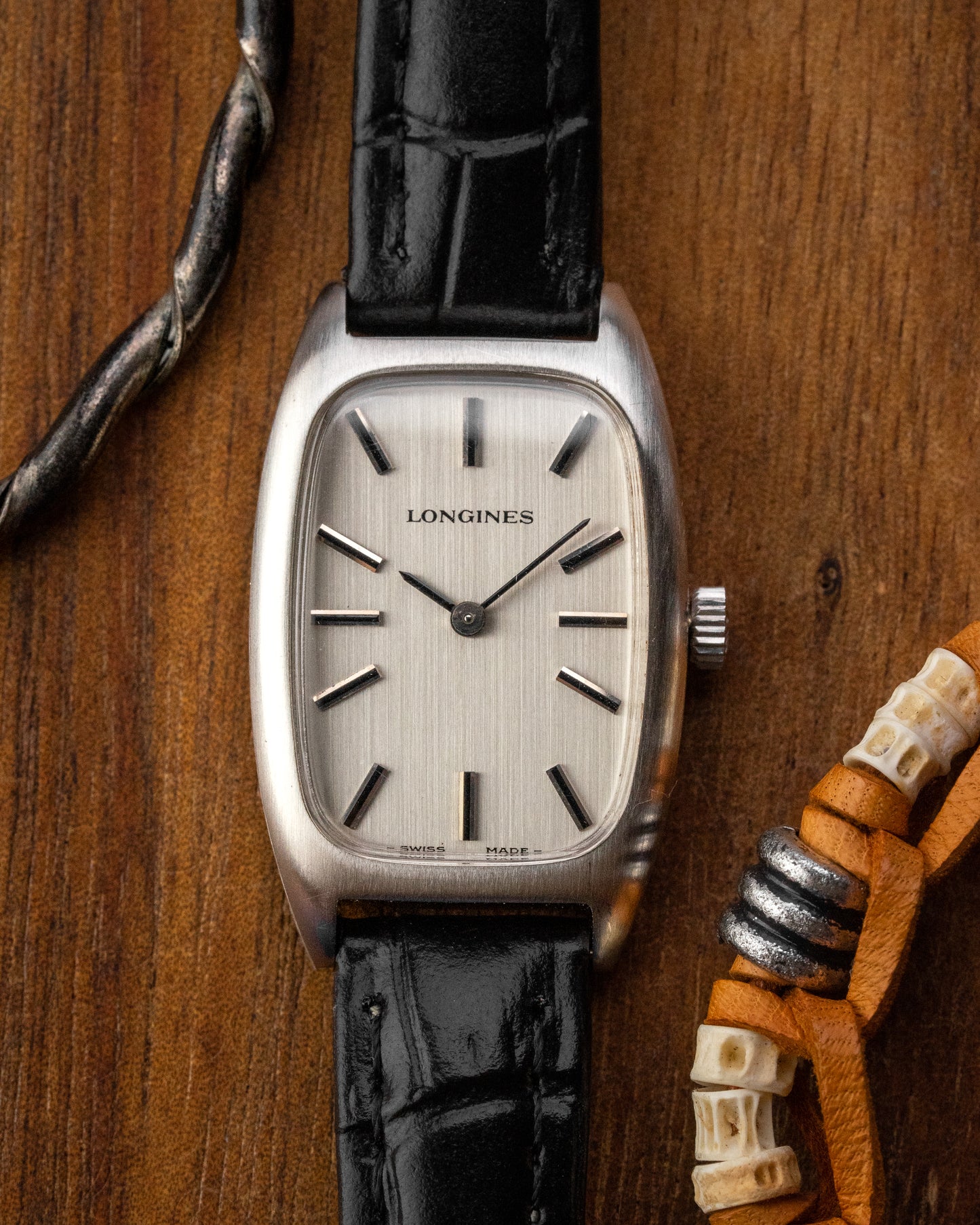 Longines "Tonneau Allongée" Ref. 1022-1 (Cal. 5601)