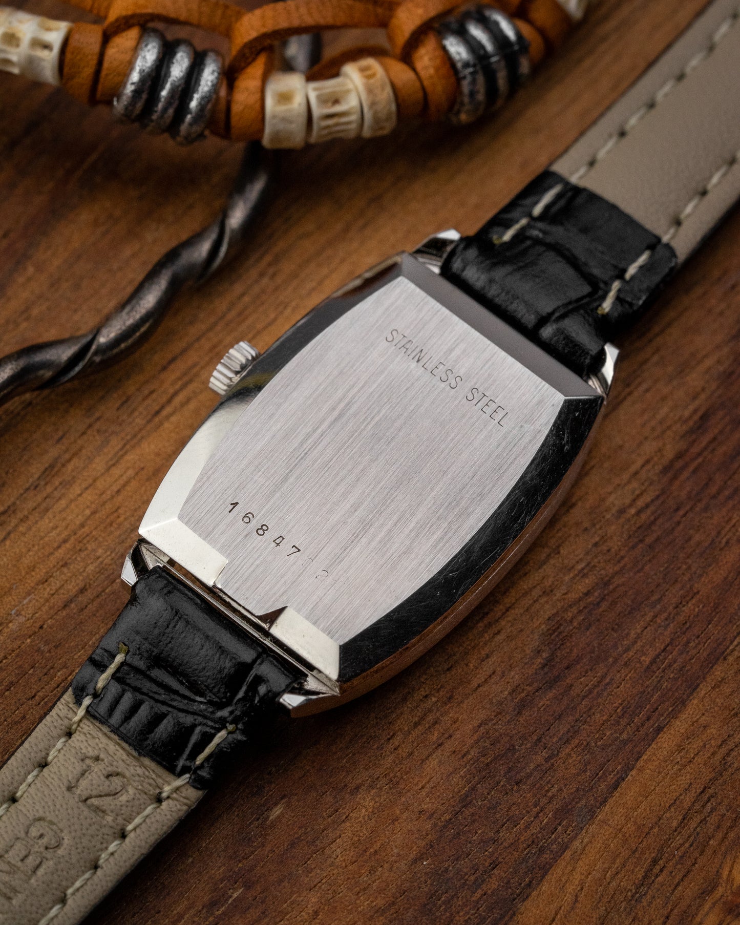 Longines "Tonneau Allongée" Ref. 1022-1 (Cal. 5601)