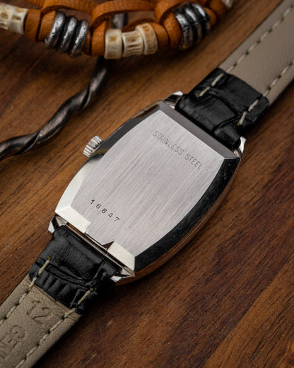 Longines "Tonneau Allongée" Ref. 1022-1 (Cal. 5601)