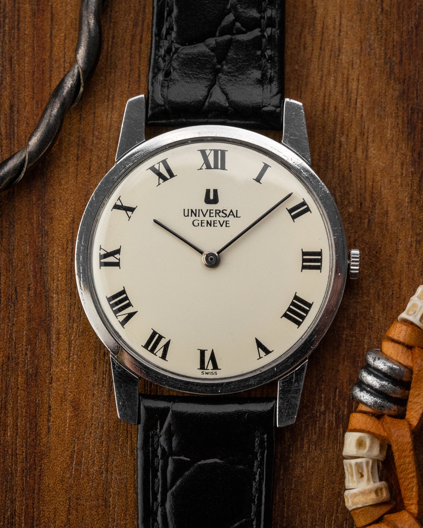 Universal Geneve "Ultra-Thin" Roman dial Ref. 842101 (Cal. 1-42)