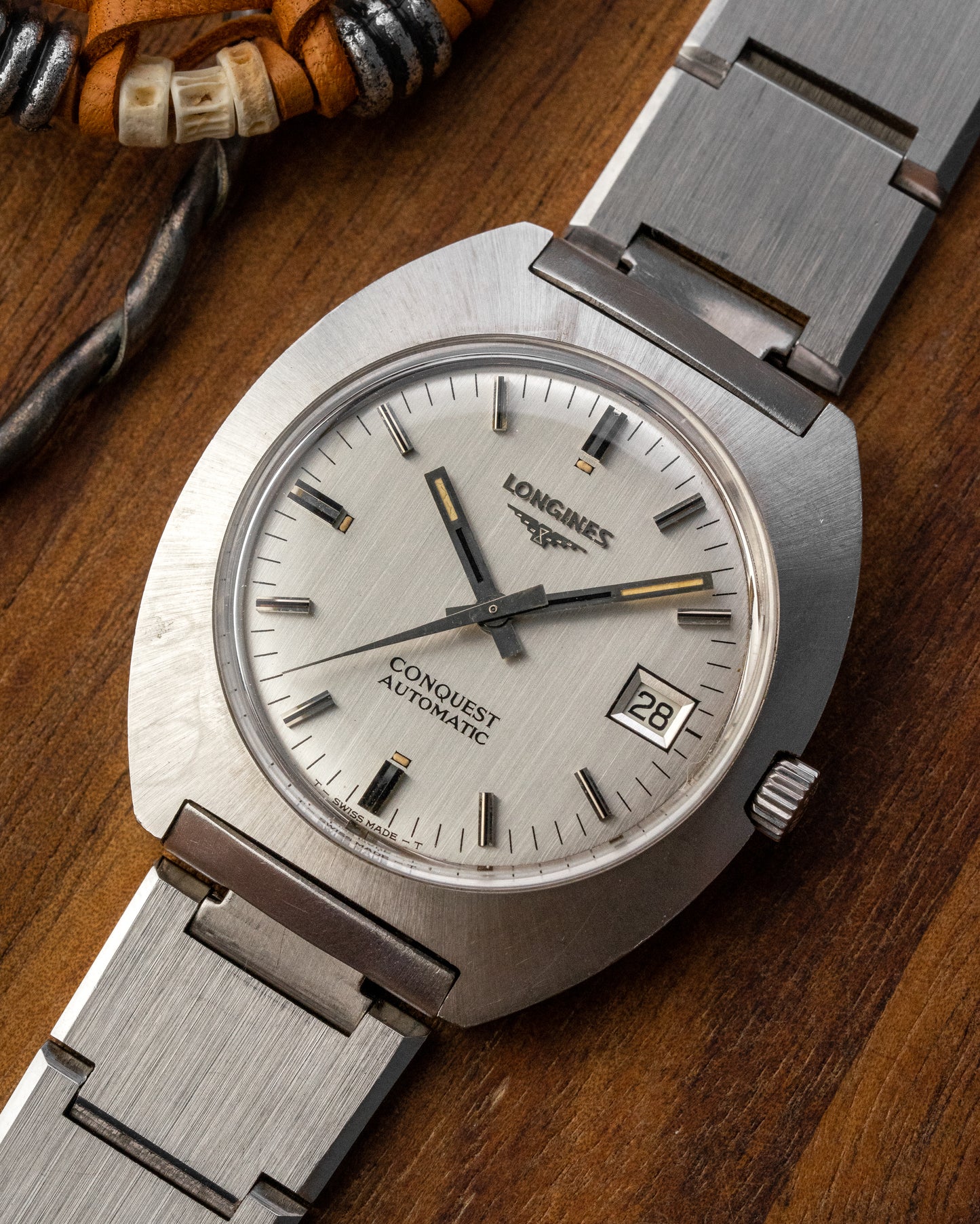 Longines Conquest "C-Shape" Automatic Date Ref. 1571 (Cal. L633.1)