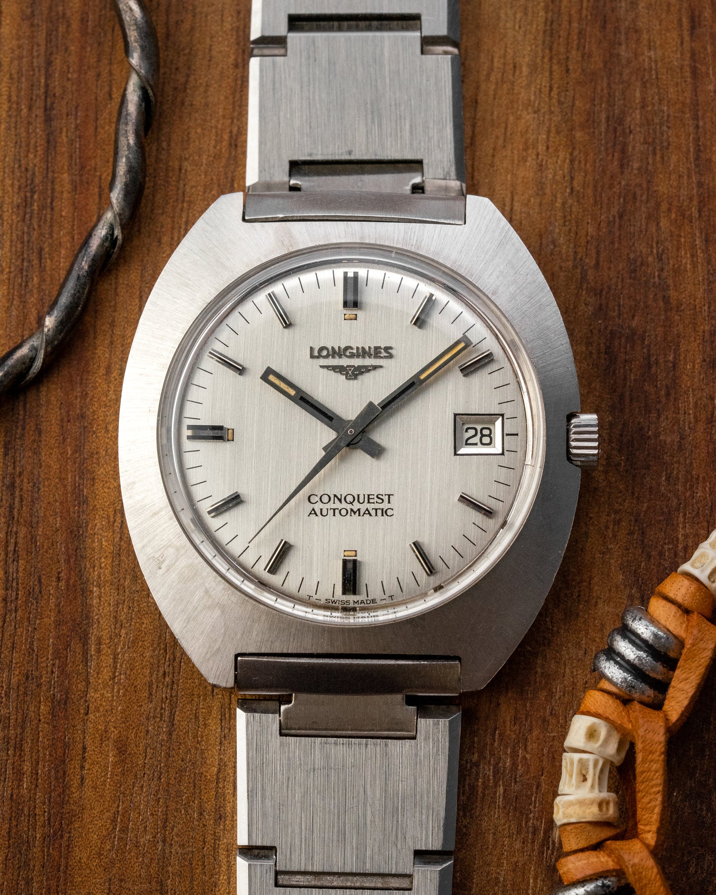 Longines Conquest "C-Shape" Automatic Date Ref. 1571 (Cal. L633.1)
