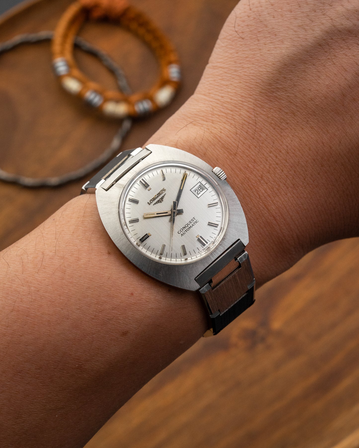 Longines Conquest "C-Shape" Automatic Date Ref. 1571 (Cal. L633.1)