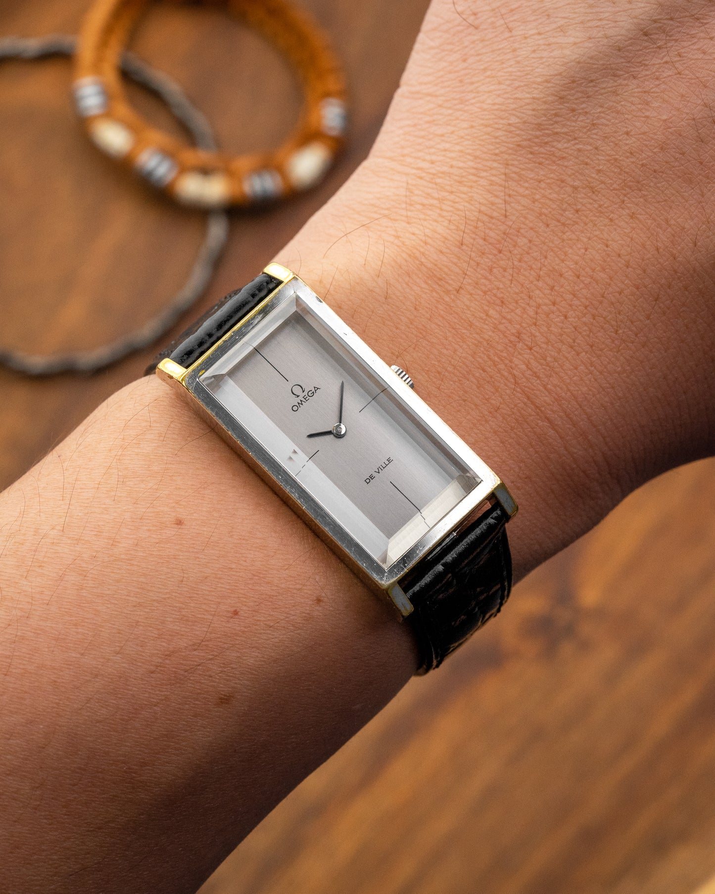 Omega De Ville "Elongated Verticale" Emerald Andrew Grima Ref. 5110377 (Cal. 620)