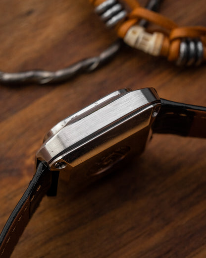 Omega Constellation Chronometer "Square-TV" Automatic Date Ref. 568.0021 (Cal. 685)