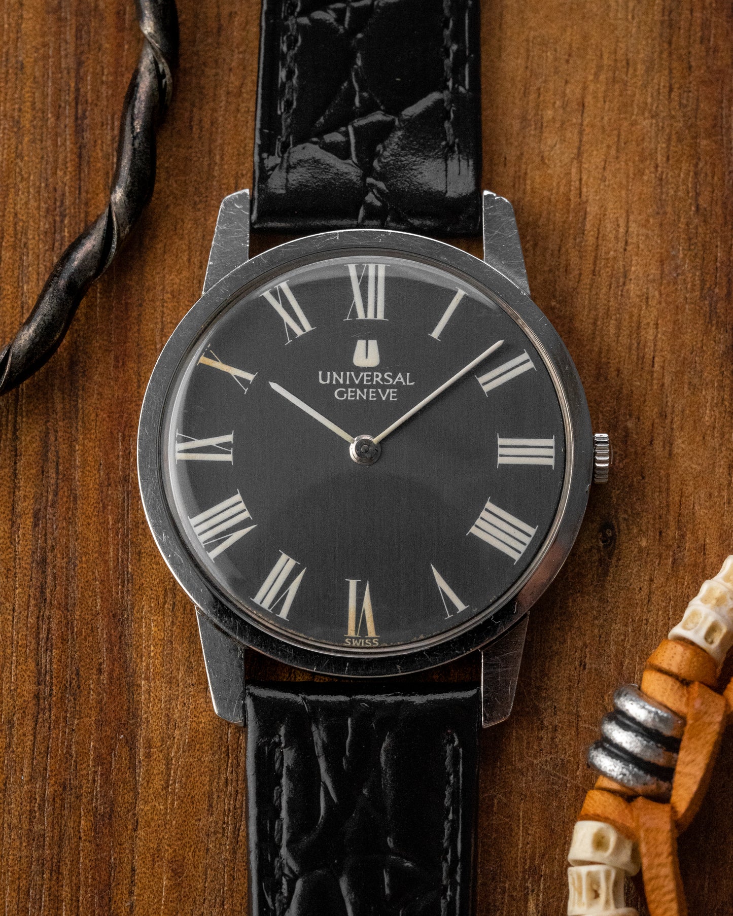 Universal Geneve "Ultra-Thin" Grey Roman dial Ref. 842101 (Cal. 1-42)