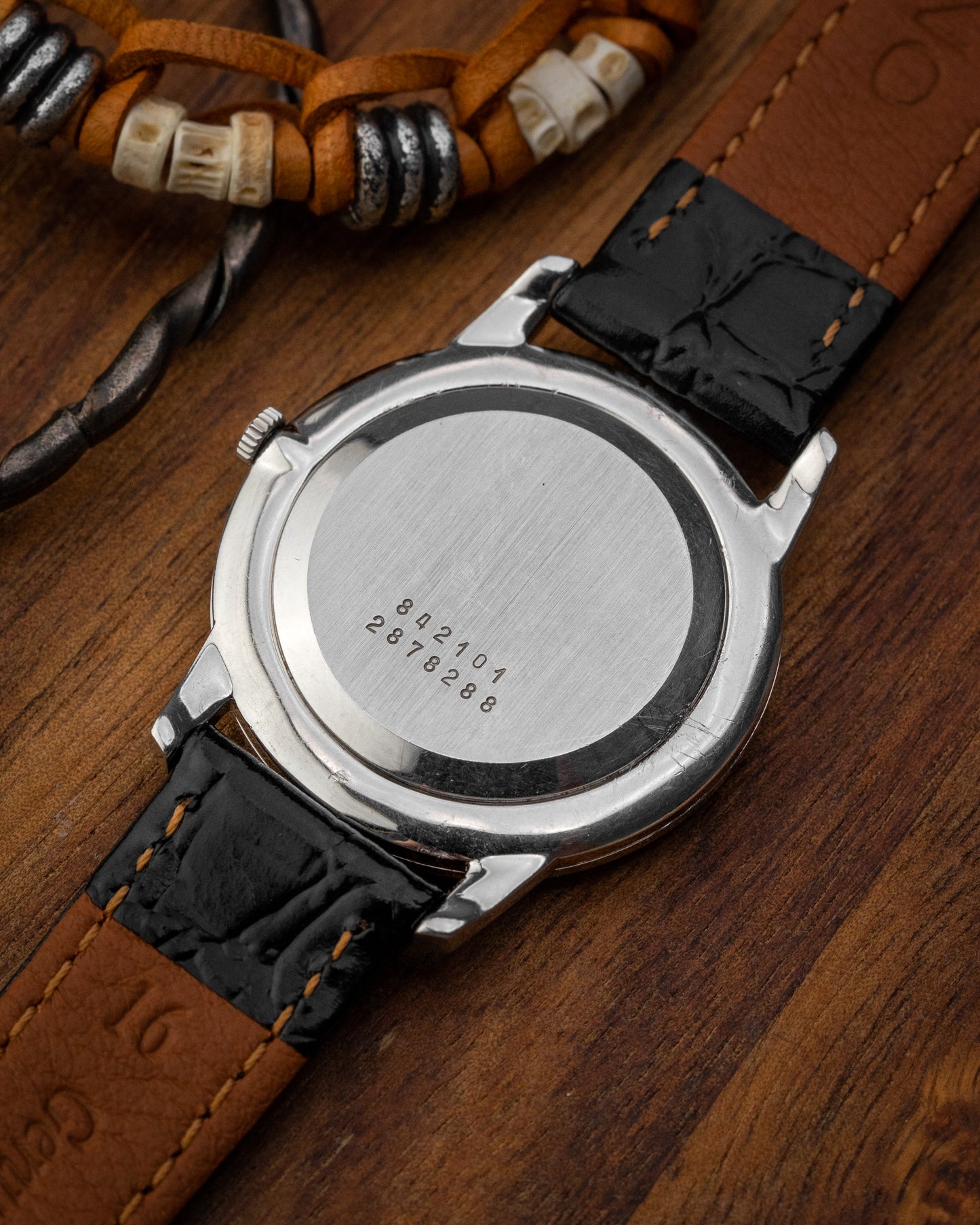 Universal Geneve "Ultra-Thin" Grey Roman dial Ref. 842101 (Cal. 1-42)