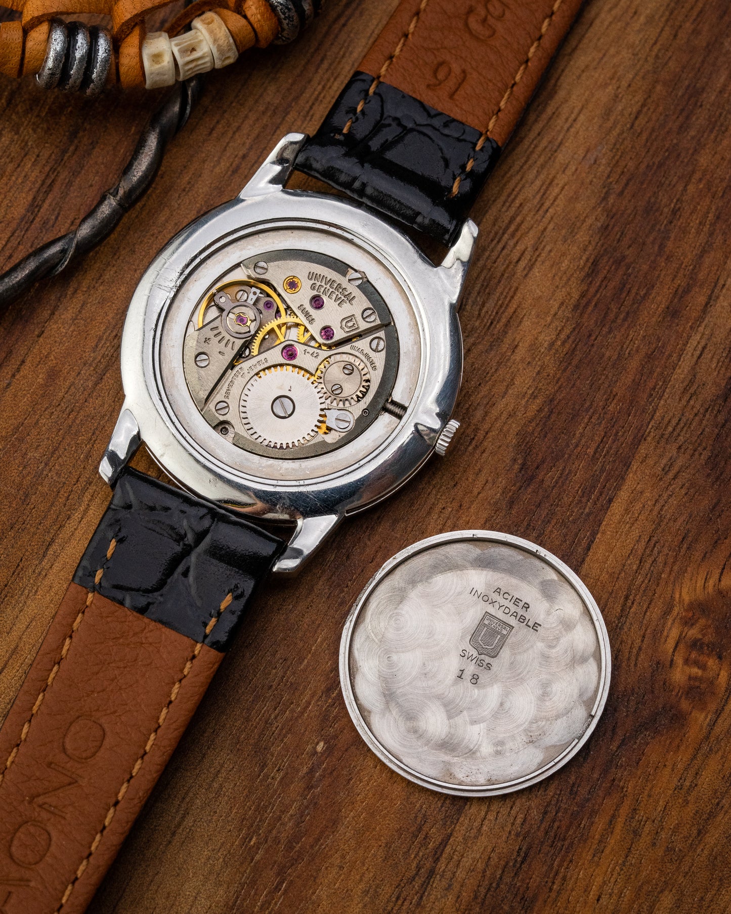 Universal Geneve "Ultra-Thin" Grey Roman dial Ref. 842101 (Cal. 1-42)