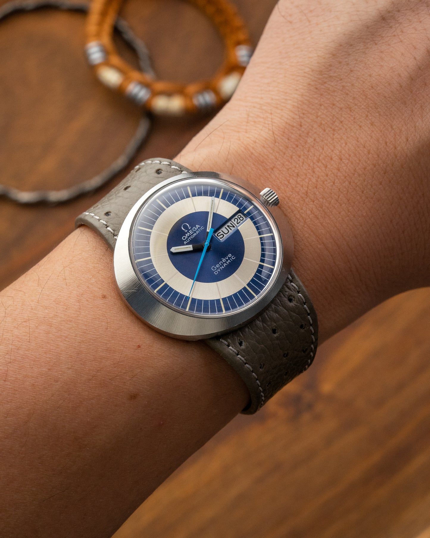 Omega Geneve Dynamic Day-Date "Blue Bullseye" UFO Ref. 166.079 (Cal. 752)