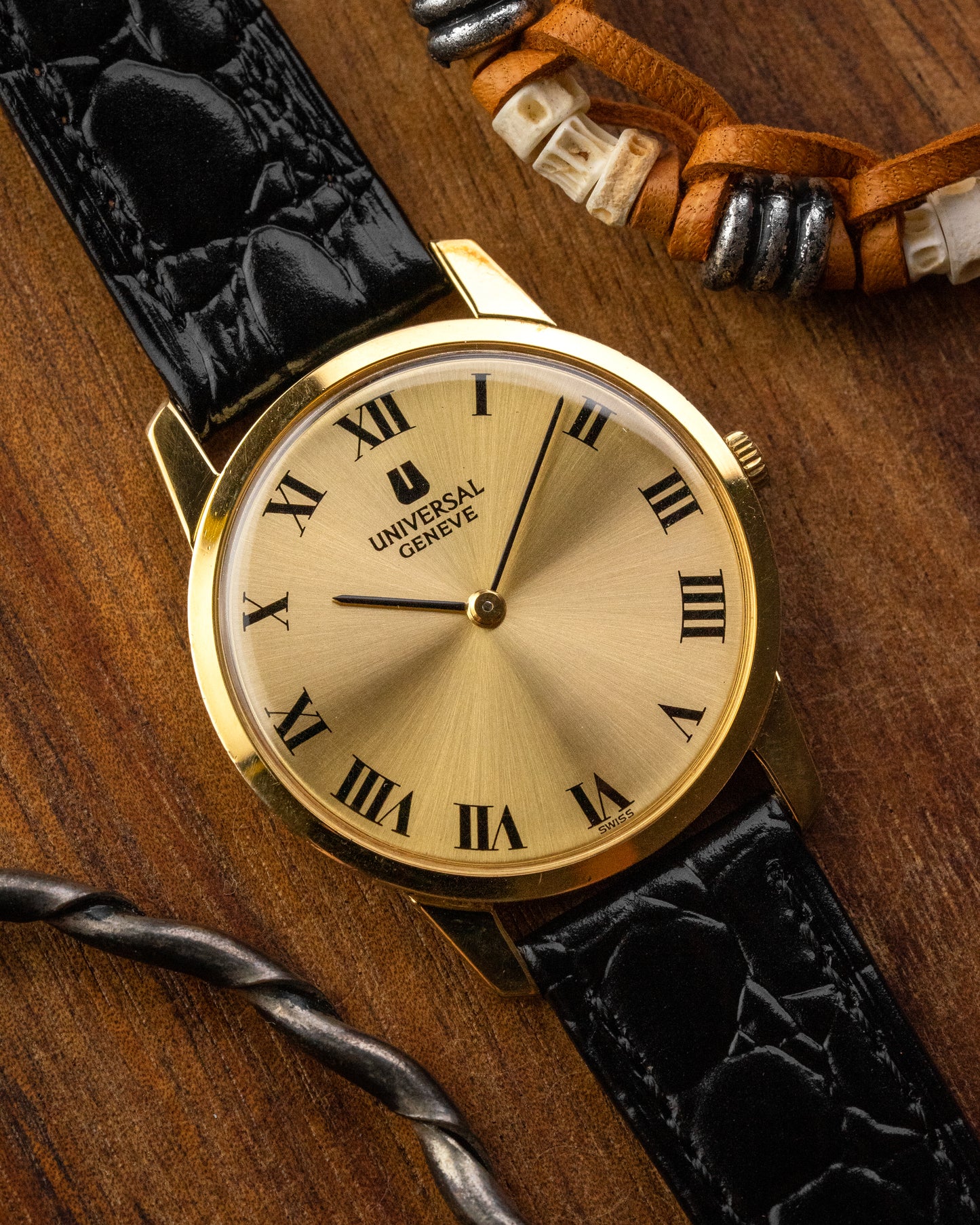 Universal Geneve "Ultra-Thin" Roman dial Gold Ref. 542101 (Cal. 1-42)