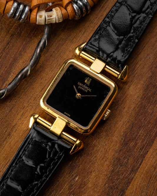 Universal Geneve Square “Convertible Cow Horn Lugs” Black dial Gold Ref. 511627 (Cal. 11)