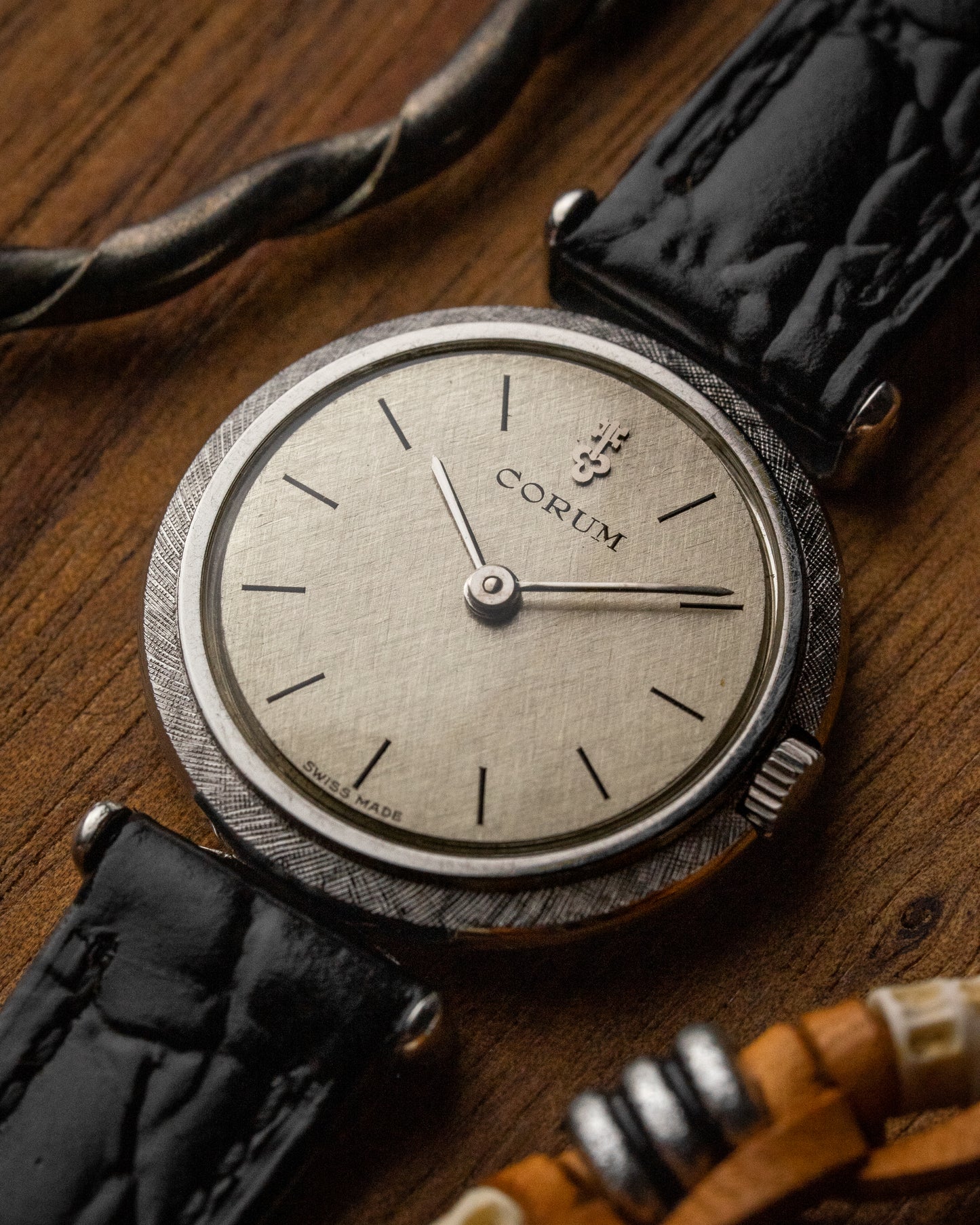 Corum Guilloché Bezel Linen dial (Cal. Felsa 4122)