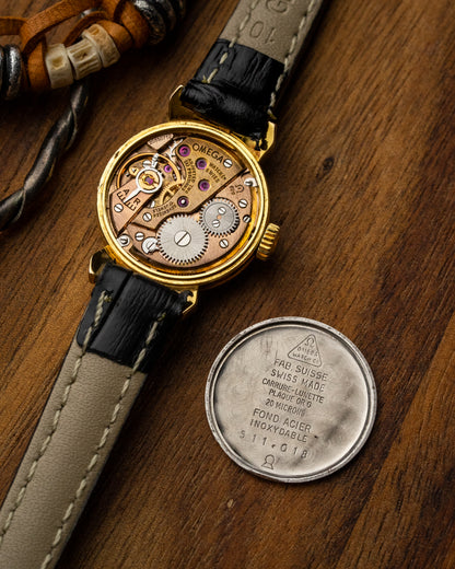 Omega Petite “Cornes de Vache” Gold Ladies Ref. 511.018 (Cal. 620)