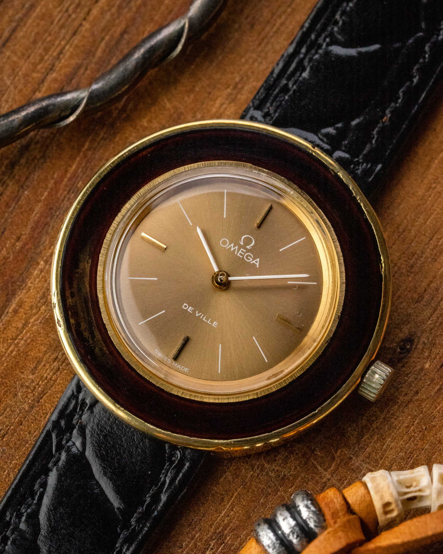 Omega De Ville “Bakelite Disco Volante” UFO Gold Ref. 515.0015 (Cal. 620)