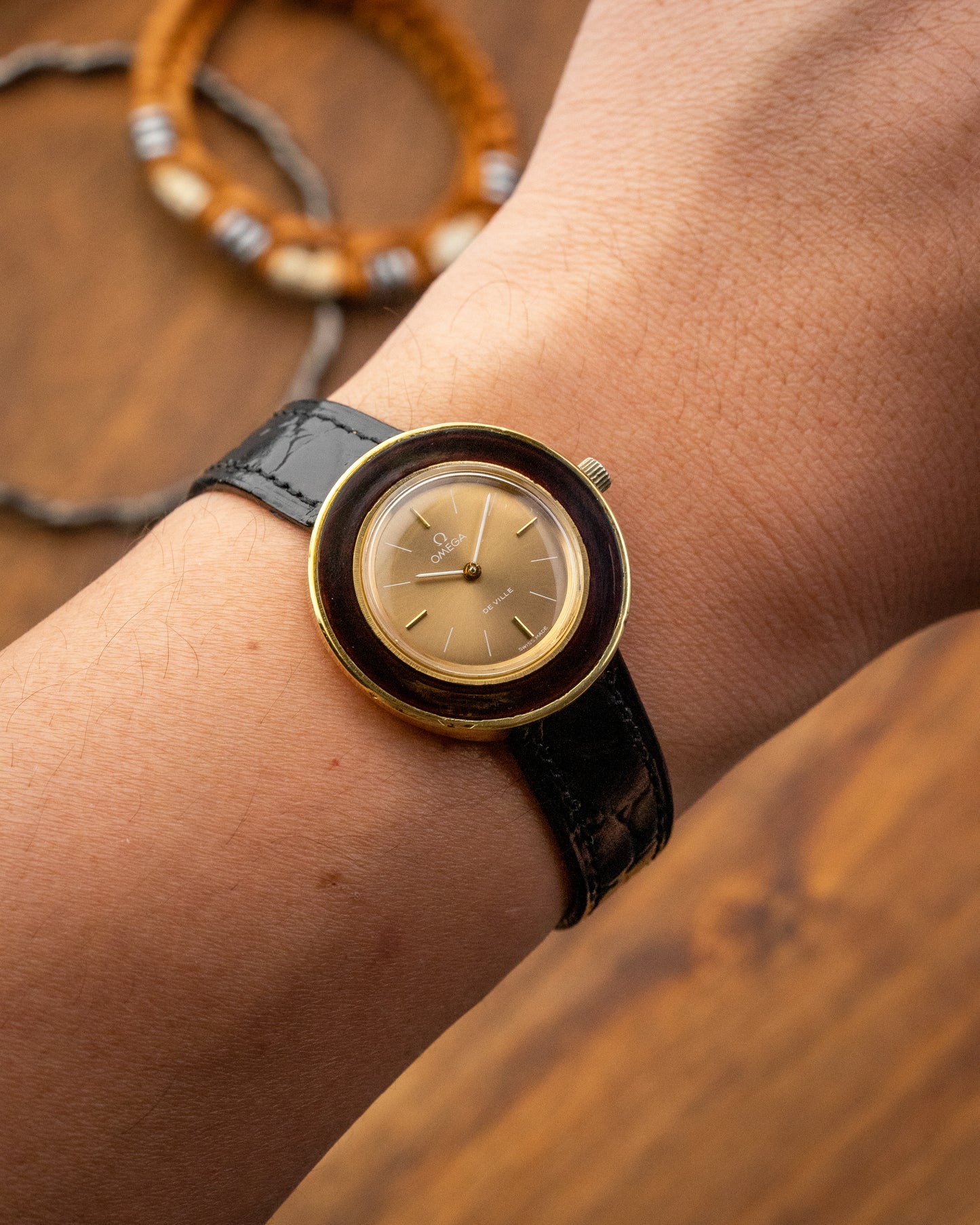 Omega De Ville “Bakelite Disco Volante” UFO Gold Ref. 515.0015 (Cal. 620)