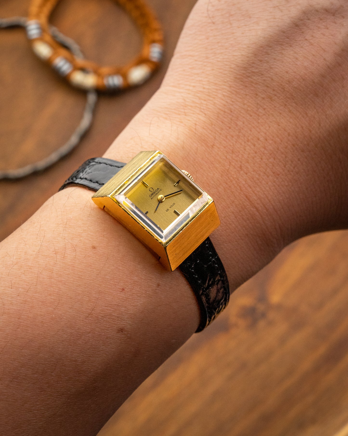Omega De Ville Super-Émeraude "Sugar Cube" Gold Ref. 551.063 (Cal. 663)