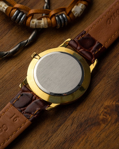 Universal Geneve "Ultra-Thin" Seal Script dial Gold Ref. 542101 (Cal. 1-42)