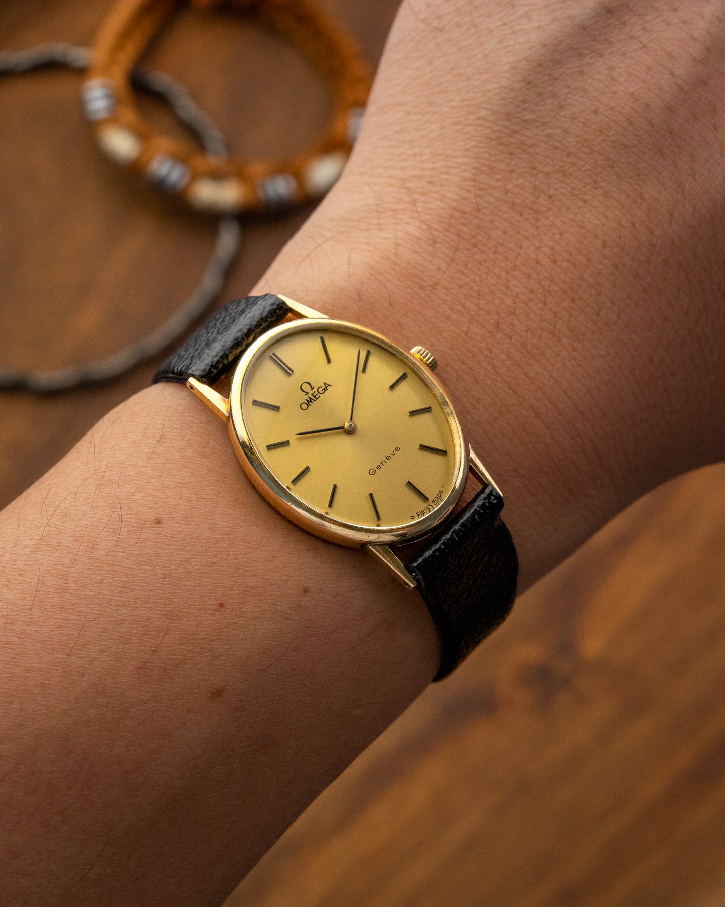 Omega Geneve "Oval" Champagne dial Ref. 511.416 (Cal. 625)