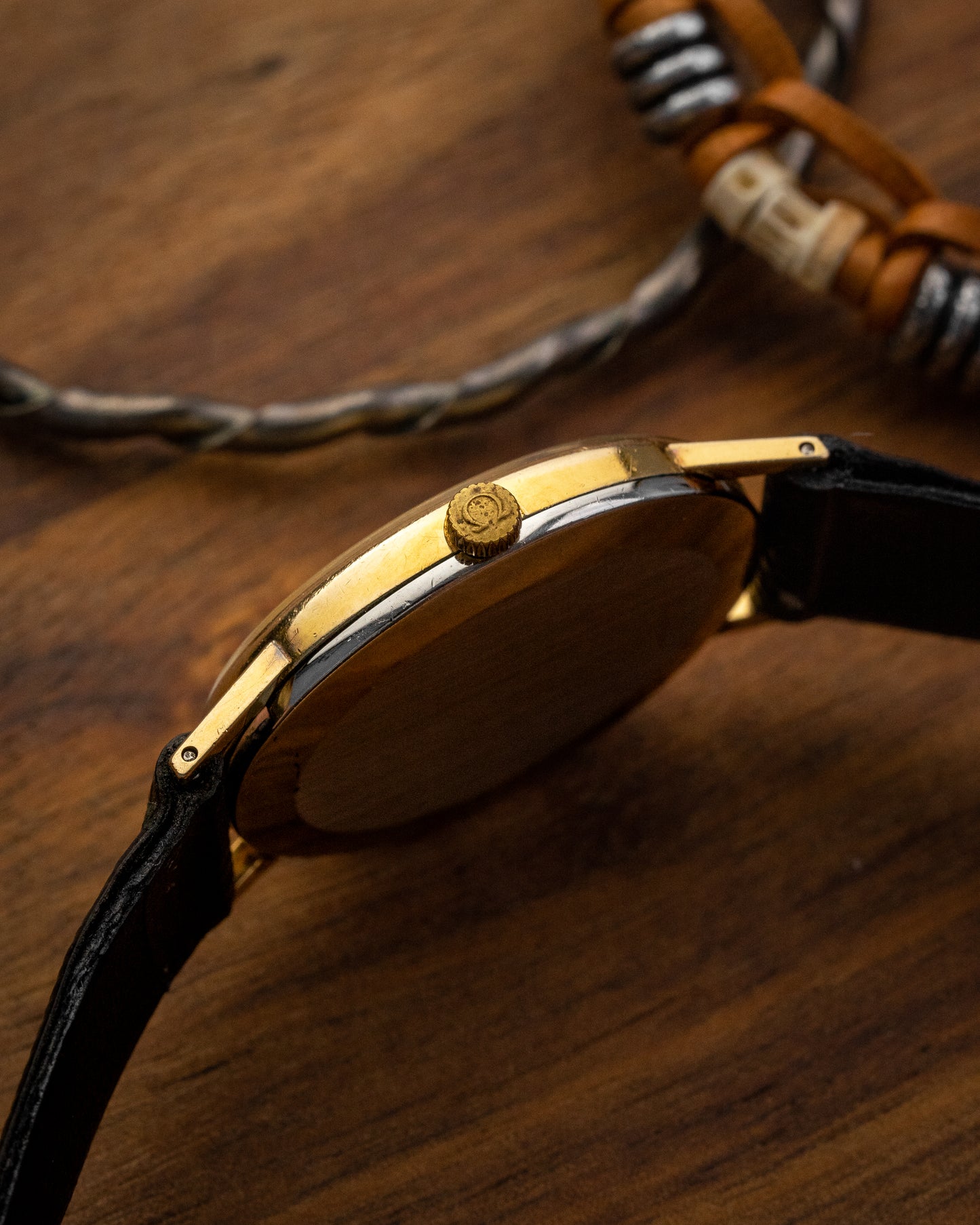 Omega Geneve "Oval" Champagne dial Ref. 511.416 (Cal. 625)