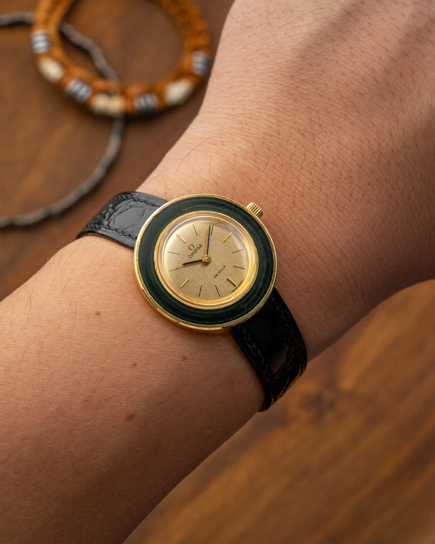 Omega De Ville “Bakelite Disco Volante” UFO Gold Ref. 515.0015 (Cal. 620)