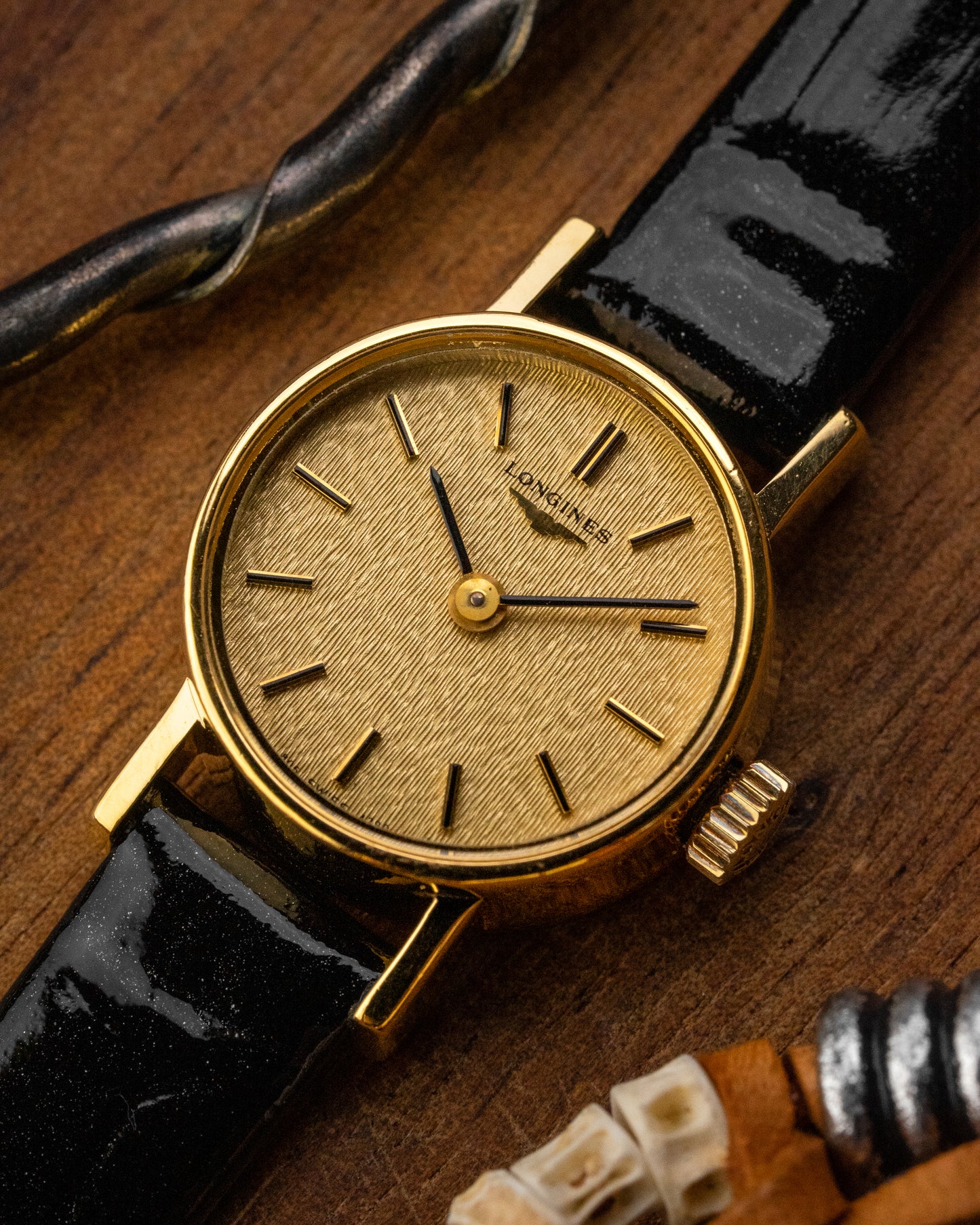 Longines Petite "Calatrava" Birch dial Gold Ref. 4290 (Cal. 5602)