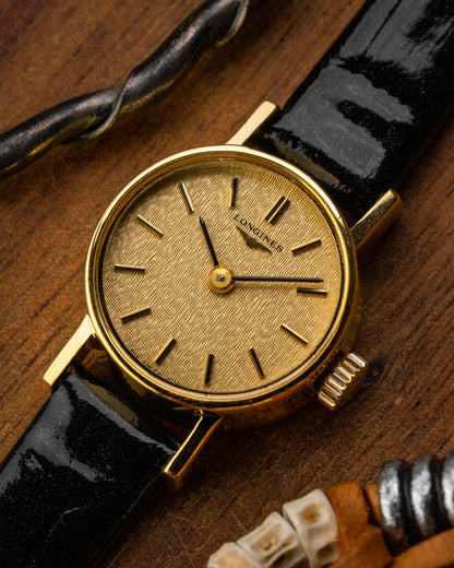 Longines Petite "Calatrava" Birch dial Gold Ref. 4290 (Cal. 5602)