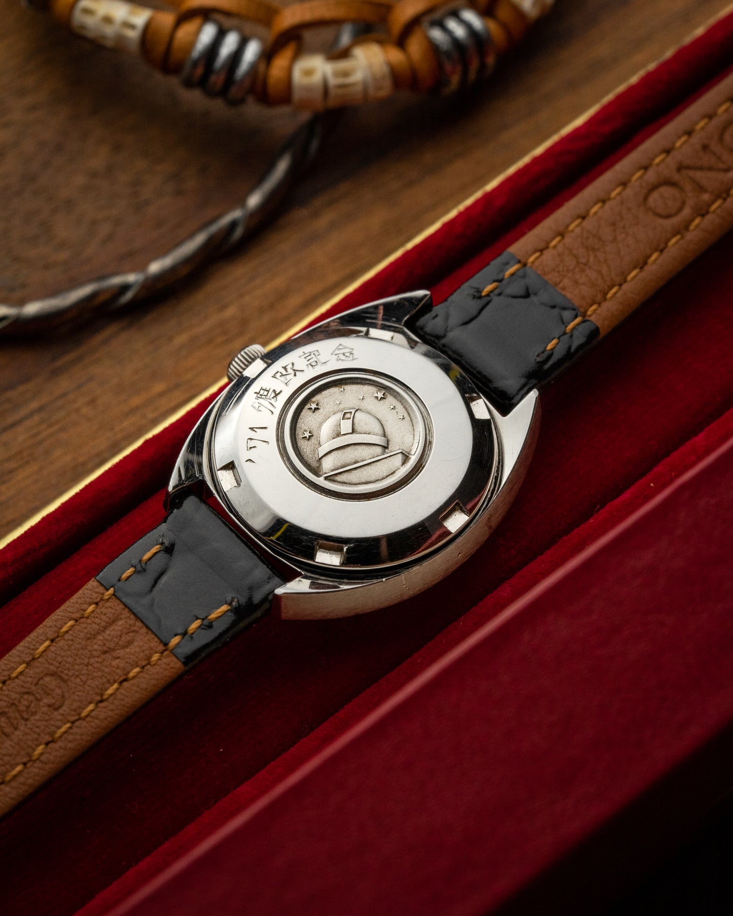 Omega Constellation Chronometer Mini "C-shape" Ref. 568.001 (Cal. 662)