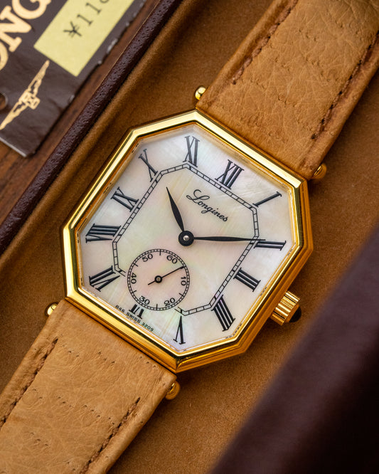 Longines Octagonal 'Mother-of-Pearl' dial Gold Ref. 3209 (Cal. 846.4)