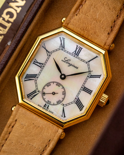Longines Octagonal 'Mother-of-Pearl' dial Gold Ref. 3209 (Cal. 846.4)