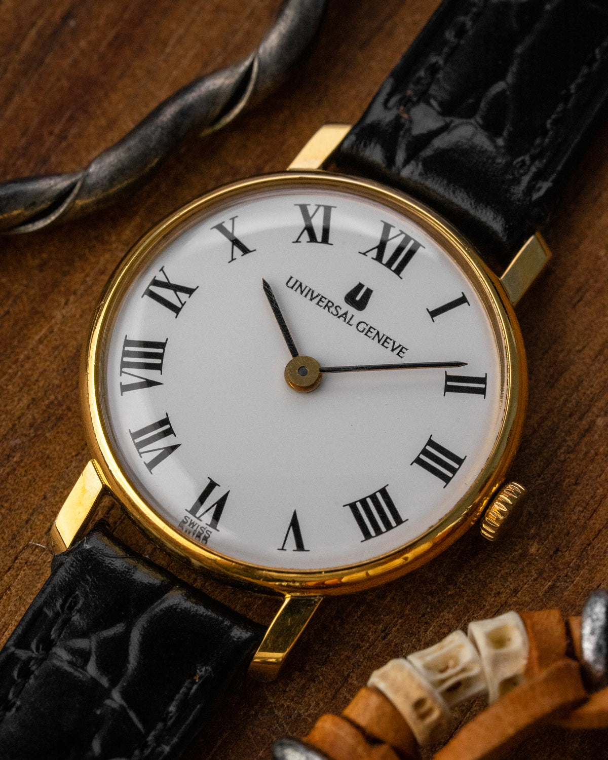 Universal Geneve Mini "Calatrava" White Roman dial Gold Ref. 542609 (Cal. 1-42)