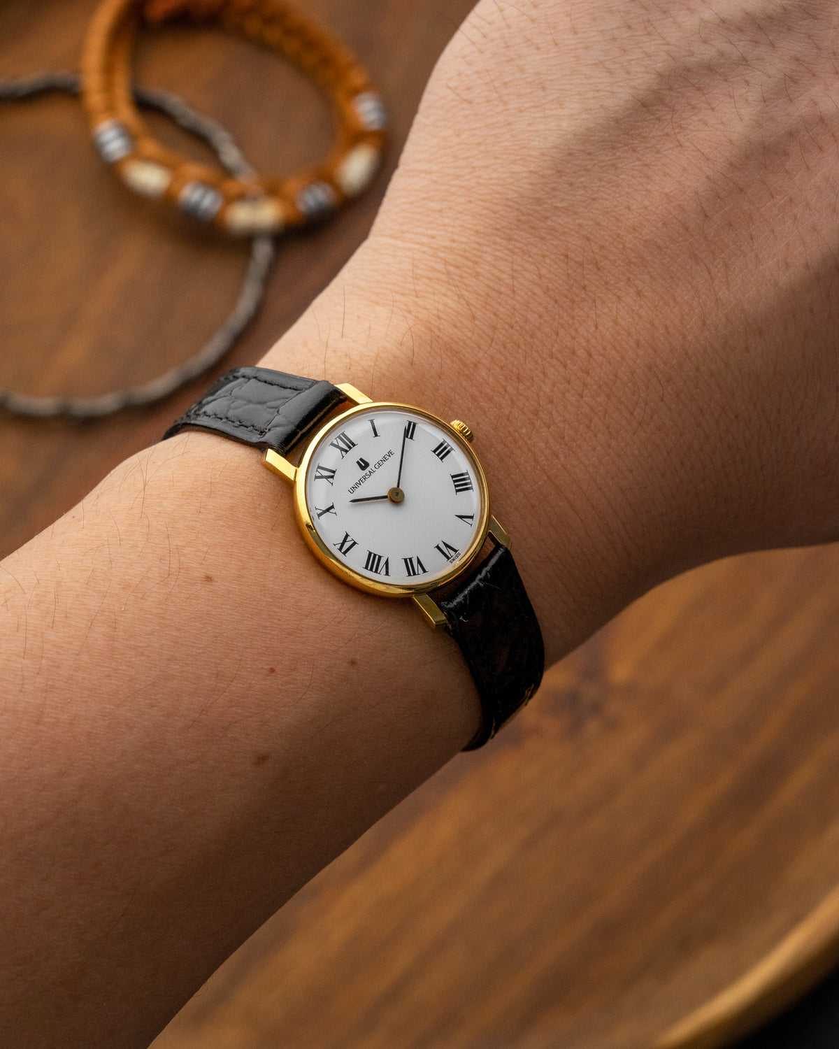 Universal Geneve Mini "Calatrava" White Roman dial Gold Ref. 542609 (Cal. 1-42)