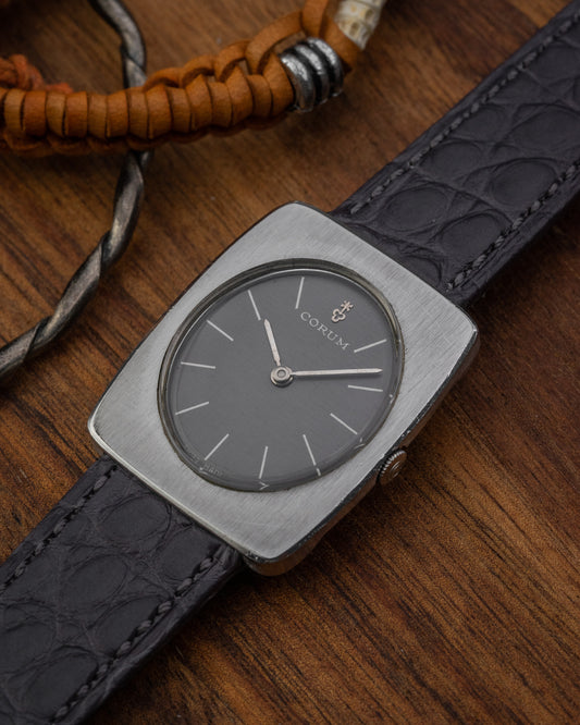 Corum Classic Rectangular Grey Linen dial Ref. 57279 (Cal. 7001)