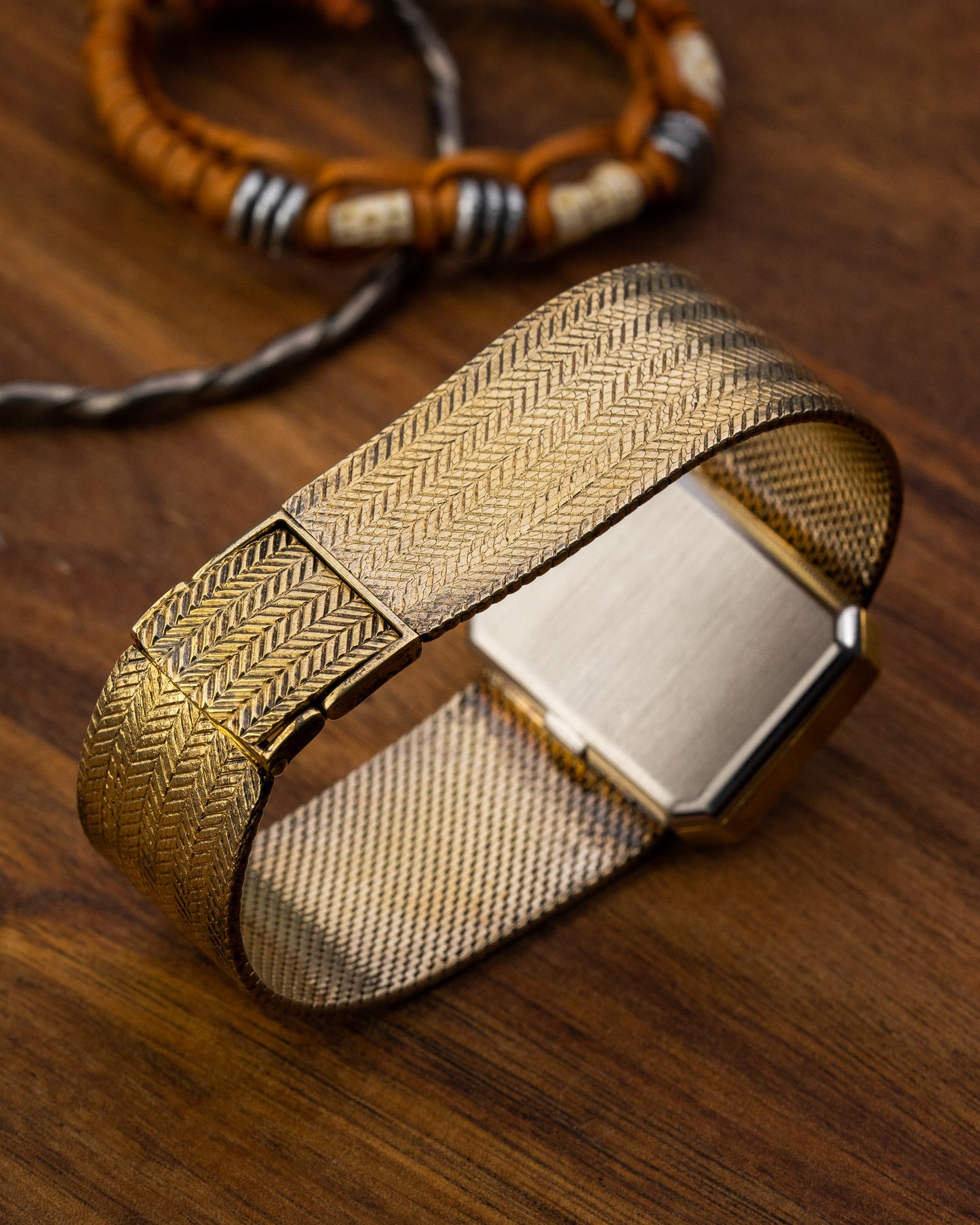 Omega De Ville “Cristallor” Emerald Woven Bracelet by Andrew Grima Ref. 5110379 (Cal. 625)