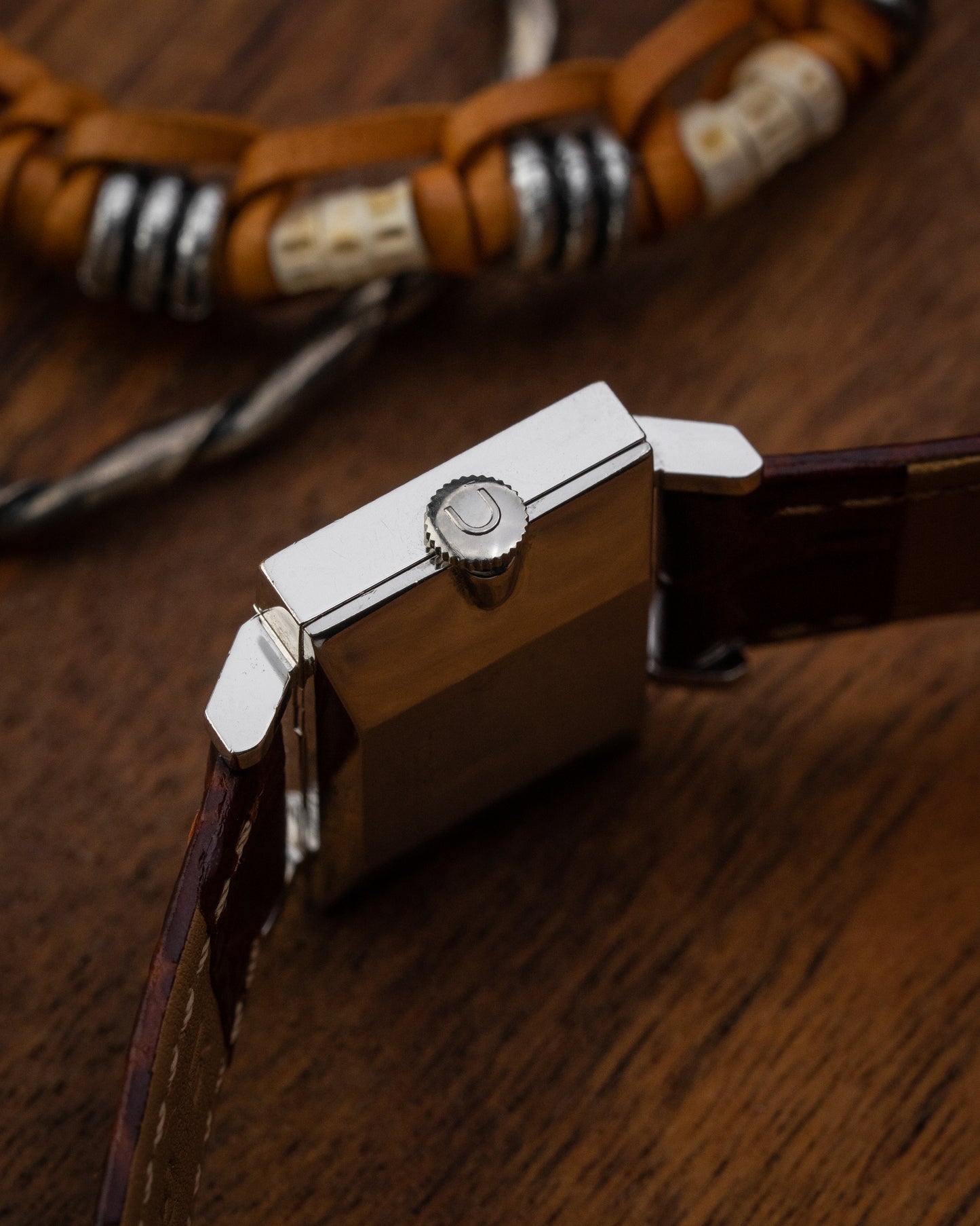 Universal Geneve "Guilloché Waffle" case Ref. 710608/01 (Cal. 10)