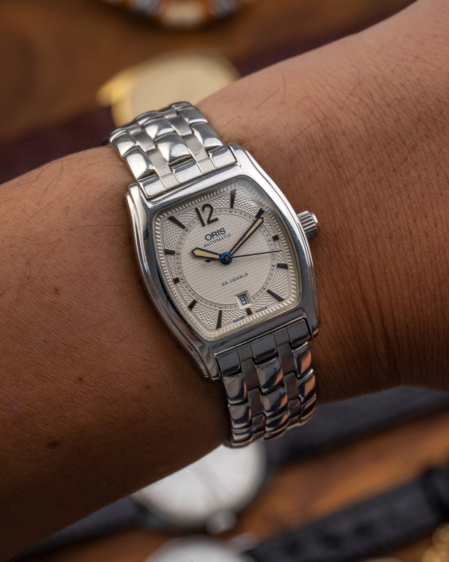 Oris Classic Tonneau Automatic Date Ref. 7483