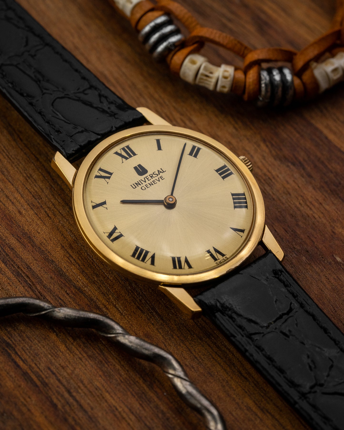 Universal Geneve "Ultra-Thin" Roman dial Gold Ref. 542101 (Cal. 1-42)