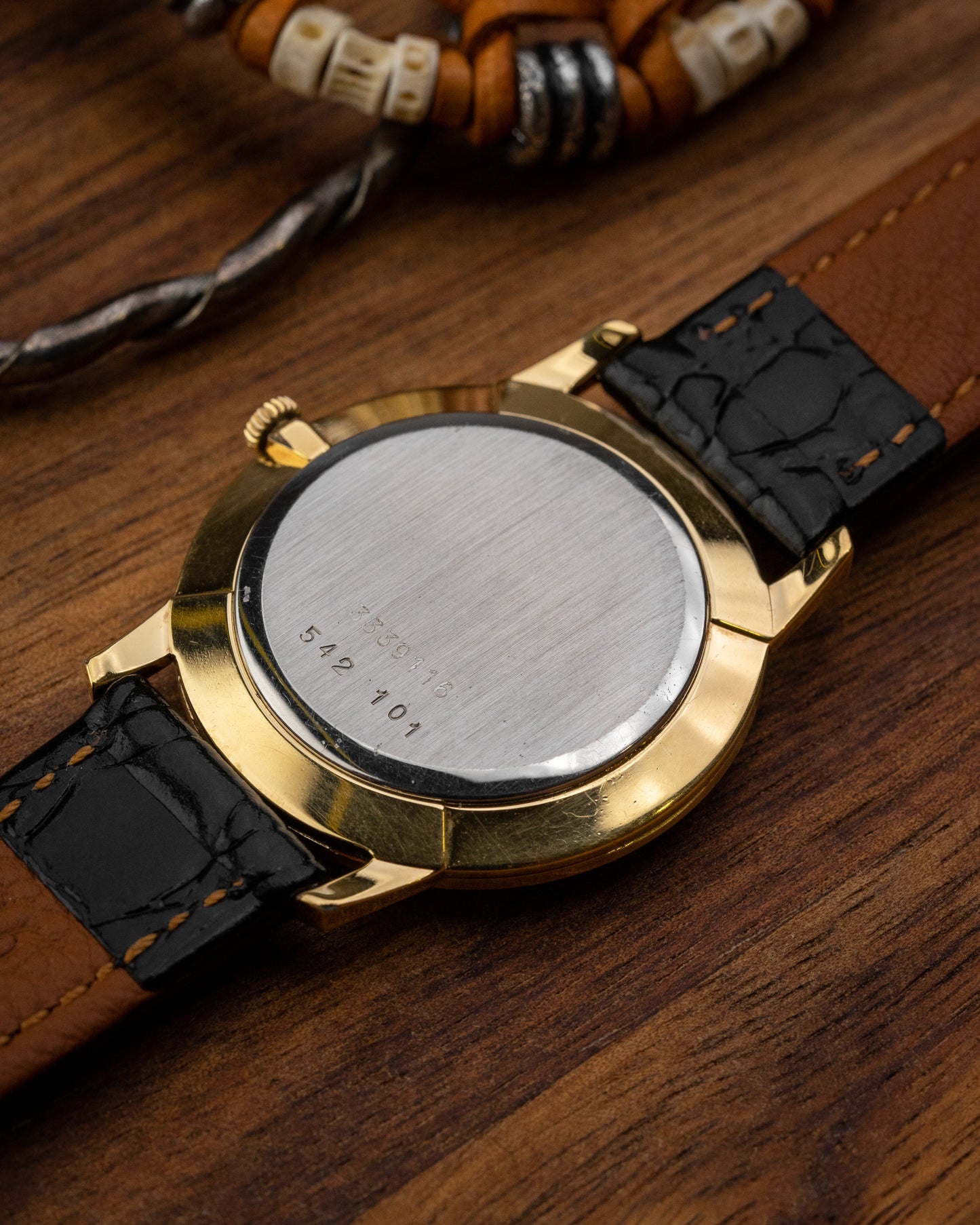 Universal Geneve "Ultra-Thin" Roman dial Gold Ref. 542101 (Cal. 1-42)
