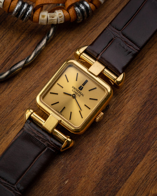 Universal Geneve Square “Convertible Cow Horn Lugs” Gold Ref. 511627 (Cal. 11)
